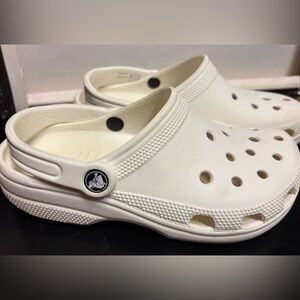 Crocs Classic Clog Off-White | Size M4/W6